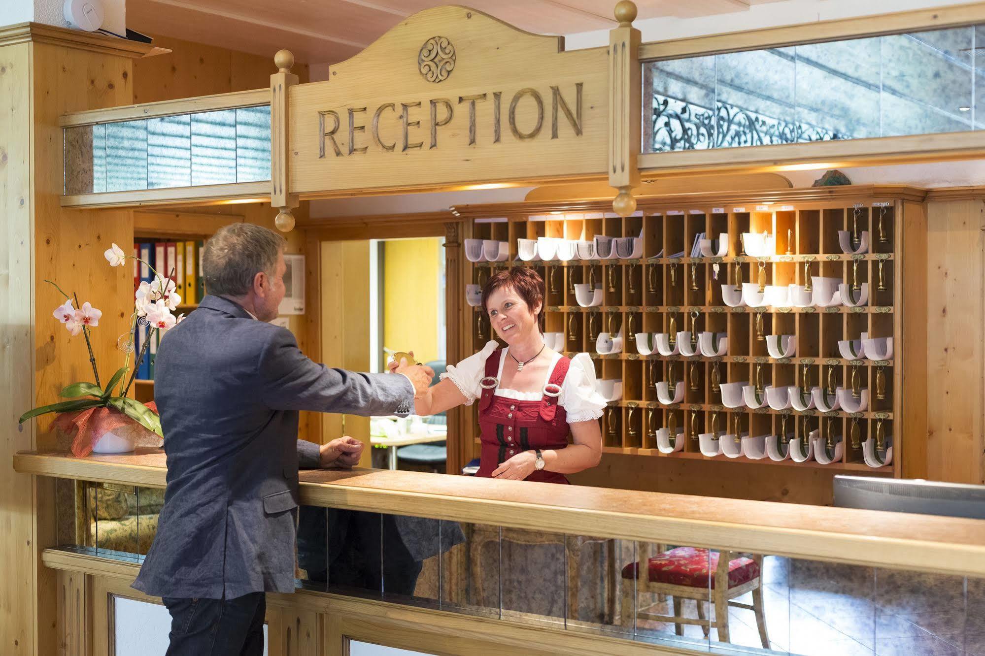 Hotel Alpenhof Санкт-Якоб-ин-Деферегген Экстерьер фото
